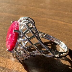 Clyde Duneier, Inc. Cabochon Ruby Ring